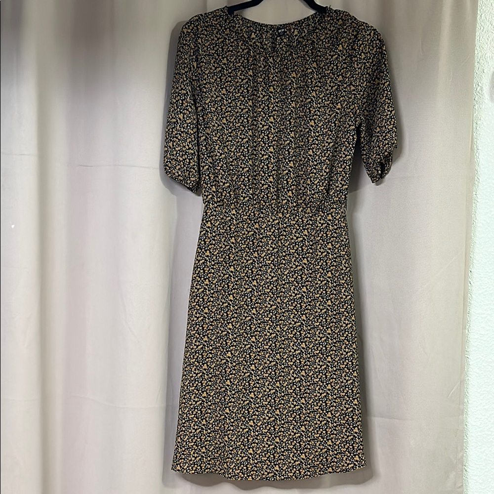UniqloFloral Black
